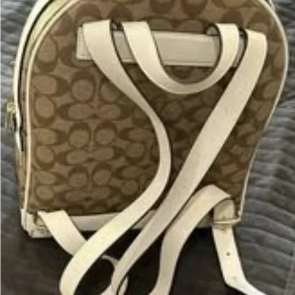 Authentic Coach Large Tan and Cream Signature Backpack - Picture 2 of 7